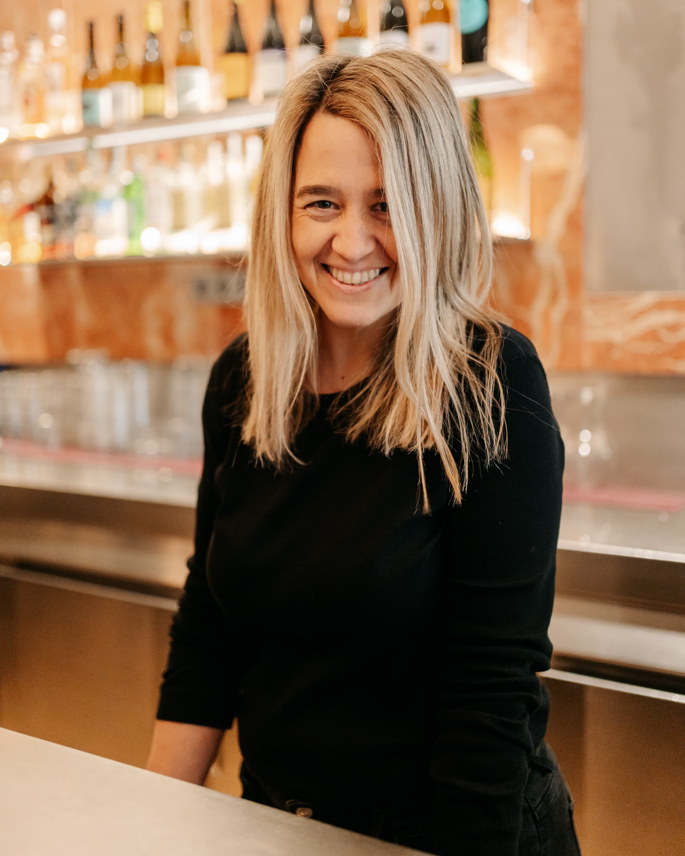 Sol Pérez-Fragero en la barra de La Gloria